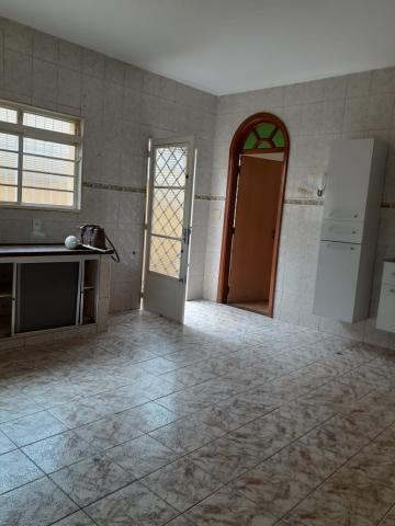 Alugar Casa / Padrão em Ribeirão Preto R$ 2.221,74 - Foto 9
