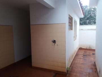 Alugar Casa / Padrão em Ribeirão Preto R$ 2.200,00 - Foto 12