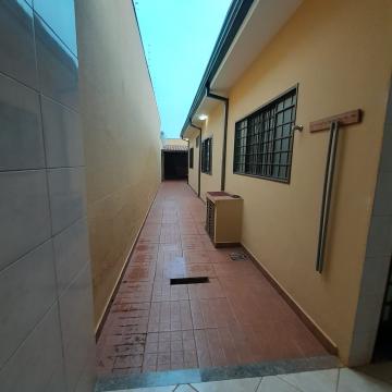 Alugar Casa / Alto Padrão em Ribeirão Preto R$ 2.700,00 - Foto 3