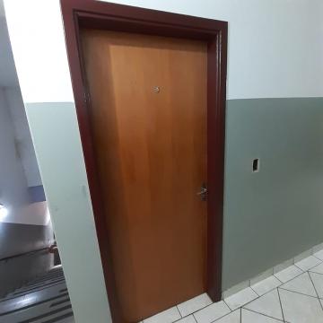 Alugar Apartamento / Kitchnet em Ribeirão Preto R$ 450,00 - Foto 4