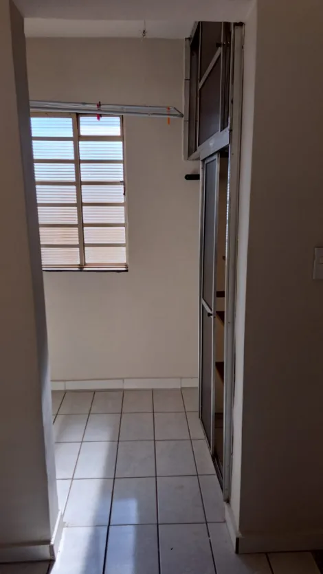 Alugar Apartamento / Padrão em Ribeirão Preto R$ 650,00 - Foto 19