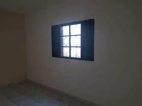 Alugar Casa / Padrão em Ribeirão Preto R$ 850,00 - Foto 6