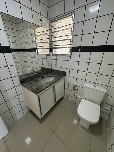 Alugar Apartamento / Padrão em Ribeirão Preto R$ 1.050,00 - Foto 11