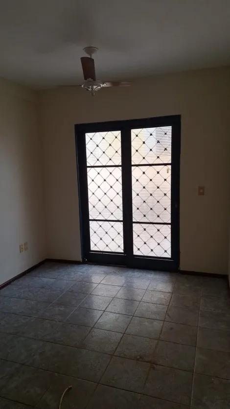 Alugar Apartamento / Padrão sem Condomínio em Ribeirão Preto R$ 800,00 - Foto 5