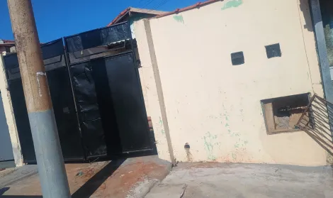 Casa / Padrão em Ribeirão Preto Alugar por R$550,00